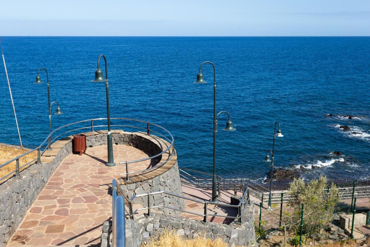 Home2Book Angy'S Seaside Home, Candelaria Araya  Екстериор снимка